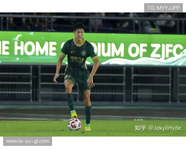 最新足坛年薪榜揭晓,多位巨星收入再创新高 最新足坛年薪榜揭晓,多位巨星收入再创新高